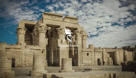 Die Tempel von Kom Ombo: Eine mystische Reise durch die Zeit und die Tierwelt!